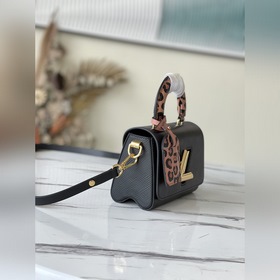 LV Артикул： M58568 Черный Сумка Twist среднего размера Из капсу