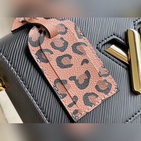Средняя сумка LV Twist Артикул： M58568 Черный Осенняя капсульная