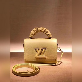 LV Модель： M58571  Сумка Twist Small Материалы сочетаются в это