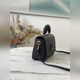 LV Артикул： M58688 Сумка Twist среднего размера Материалы сочет