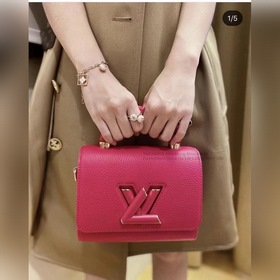 LV Модель： M58691 Маленькая сумка Twist Материалы сочетаются в 