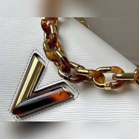 LV Артикул： M58715 Белая сумка среднего размера TWIST с волнисты