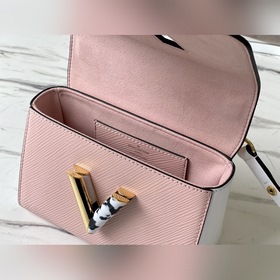 LV Артикул： M58715 Розовый мини-сумка Twist Изготовлена из зерни