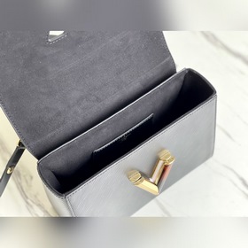 LV Артикул： M58715 Черная сумка среднего размера TWIST с волнист