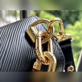 LV Артикул： M58715 Черная сумка среднего размера TWIST с волнист