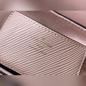 LV Артикул： M59028 TWIST Сумка среднего размера Средняя сумка Tw