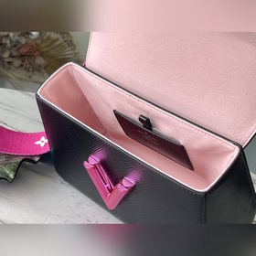 LV Артикул： M59416 (ремень на изделии зеленого цвета, возможны о