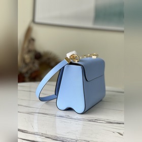 LV Модель： M59627 Синяя сумка Twist среднего размера Новая модел