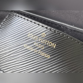 LV Модель： M59885 Двойная черная сумка среднего размера Изготовл