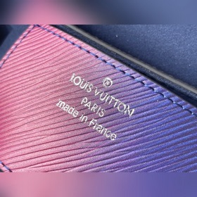 LV Артикул： M59896 Маленькая сумка с градиентным фиолетовым цвет