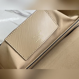 LV Артикул： M50283 Сумка среднего размера Twist в цвете абрикос 