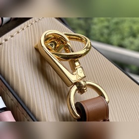 LV Артикул： M50283 Сумка среднего размера Twist в цвете абрикос 