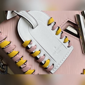 LV Артикул： M50283 Розовая сумка Twist среднего размера Сумка с 
