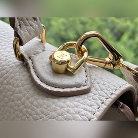 LV Модель M57214 Серо-коричневая сумка Twist One Handle Small Изг