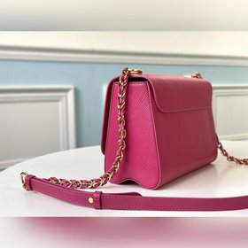 LV Модель M50282 Красная сумка с застежкой виде красного конверта