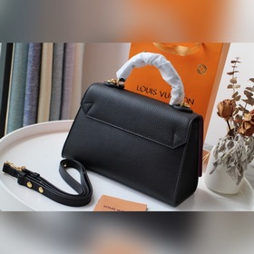 LV 【Маленькая сумка】 Артикул： m57093 Кожа Taurillon в сочетании