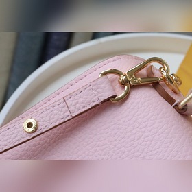 LV 【Маленькая сумка】 Артикул： m57093 Кожа Taurillon в сочетании