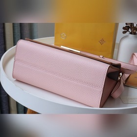 LV 【Маленькая сумка】 Артикул： m57093 Кожа Taurillon в сочетании