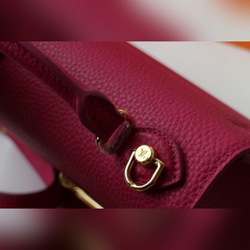 LV 【Маленькая сумка】 Артикул： m57093 Кожа Taurillon в сочетании