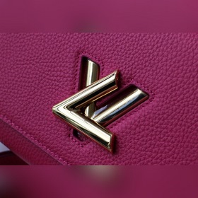 LV 【Маленькая сумка】 Артикул： m57093 Кожа Taurillon в сочетании
