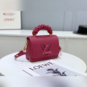 LV 【TWIST Маленькая сумка】 Артикул： M58691 Вишневый Эта сумка T
