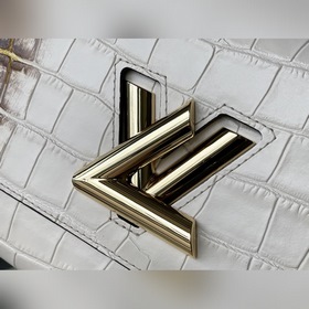 LV Артикул： M50282 Сумка с цепочкой и тиснением под кожу крокоди