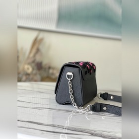 LV Модель： M58569 Twist Маленькая сумка Входит в капсульную кол