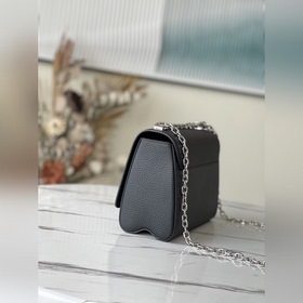 LV Модель： M58597  Сумка Twist Small Кожа Taurillon с металличе