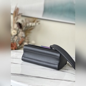 LV Модель： M58597  Сумка Twist Small Кожа Taurillon с металличе