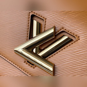 LV Артикул： M59686 Сумка с цепочкой цвета карамельного коричнево