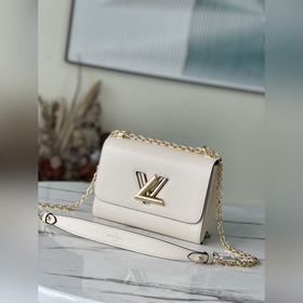 LV Артикул： M59761 Бежевая сумка на цепочке В 2015 году в коллек