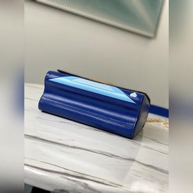 LV Модель： M50282 Сумка среднего размера из кожи Transformed Epi