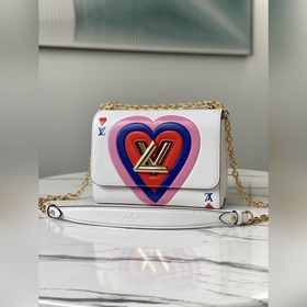 LV Артикул： M50282 Белая сумка среднего размера Transformed Epi 
