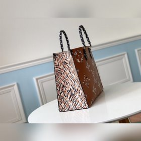 LV Модель M44576 Бело-коричневая сумка ONTHEGO с леопардовым прин