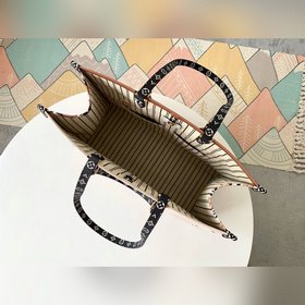 LV Модель M44576 Бело-коричневая сумка ONTHEGO с леопардовым прин