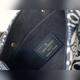 LV Модель M69846 Черный Маленькая сумка-тоут старинным узором Нов