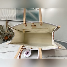 LV Артикул： M57640 Цвет： туманный OnTheGo Большая сумка-тоут Су