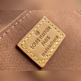 LV Артикул： M69442 Сумка Petit Sac Plat Мини-версия культовой су