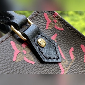 LV Артикул： M80839 PETIT SAC PLAT сердечком Мини-тоут сердечком 