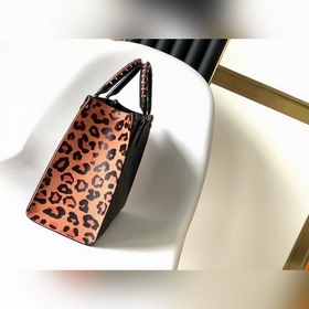 LV Артикул： M45595 Черная сумка среднего размера с леопардовым п