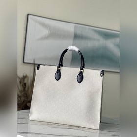 LV Артикул： M20815 Большая сумка OnTheGo синей кожей Изготовлена