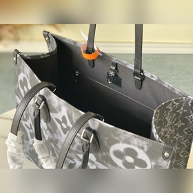 LV Артикул： M44586 Черная сумка ONTHEGO большого размера Для раб