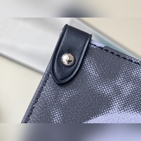 LV Артикул： M44586 Черная сумка ONTHEGO большого размера Для раб