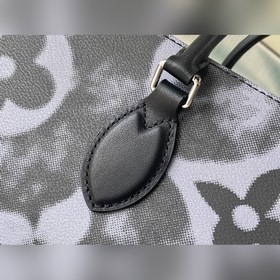LV Артикул： M44586 Черная сумка ONTHEGO большого размера Для раб