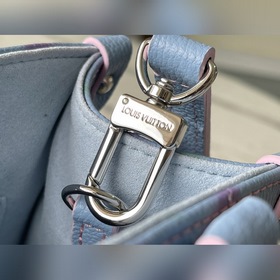 LV Артикул： M46067 Синий Весенняя и летняя коллекция Onthego Мал