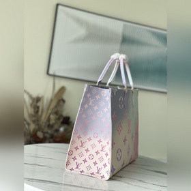 LV OnTheGo Большая сумка Артикул： M46076 Новая модель весны 202