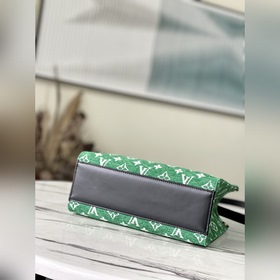 LV Артикул： M46216  OnTheGo Маленькая сумка Изготовлена из жакк
