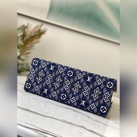Средняя сумка LV Onthego Артикул： M57396 В весенней коллекции 2