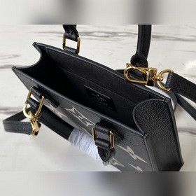 LV Артикул： M57937 Черный  Сумка Petit Sac Plat Сумка с нежным 