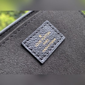 LV Артикул： M57937 Черный  Сумка Petit Sac Plat Сумка с нежным 